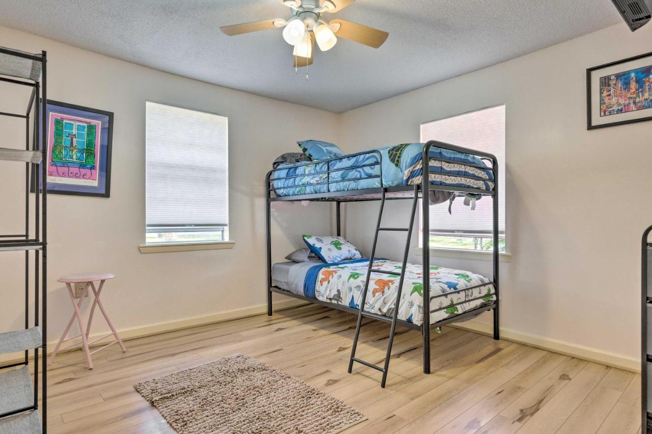 Stunning Gulfport Getaway About 1 Mi To The Beach Exterior photo