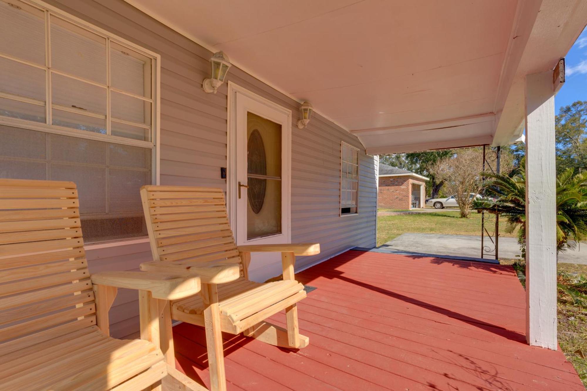 Stunning Gulfport Getaway About 1 Mi To The Beach Exterior photo