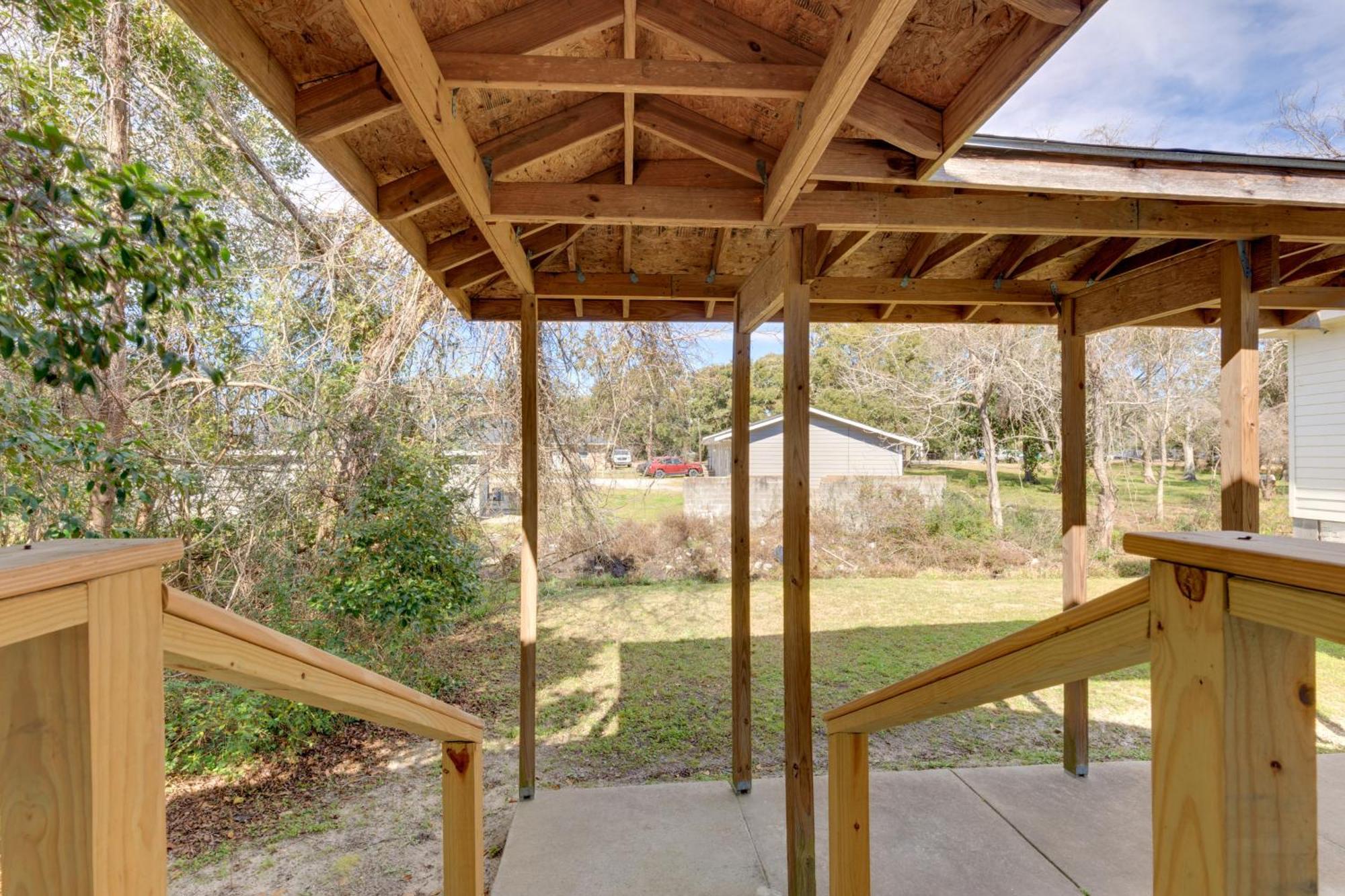 Stunning Gulfport Getaway About 1 Mi To The Beach Exterior photo